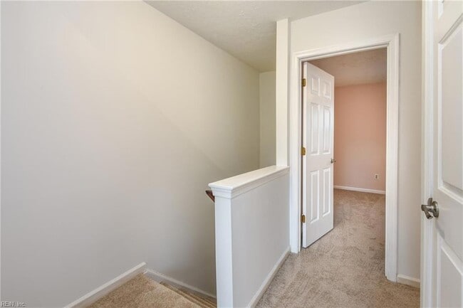 Building Photo - 1628 Angel Ct