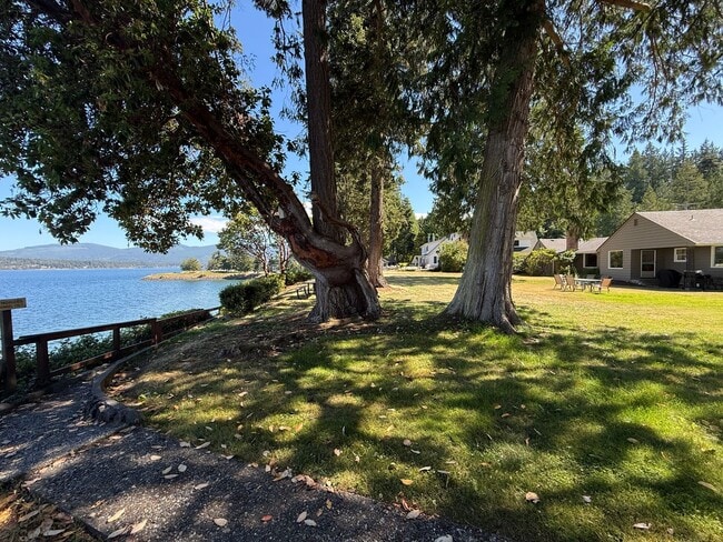 Building Photo - 2209 W Sequim Bay Rd