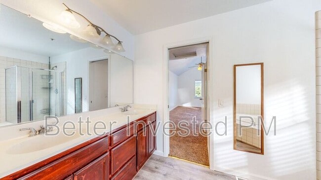 Building Photo - 430 Merlot Dr