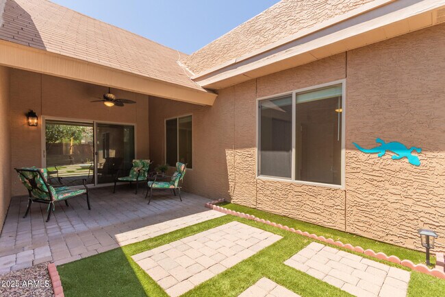 Building Photo - 9128 E Evans Dr