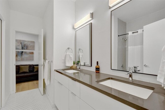 Building Photo - 1701 MLK Jr Blvd