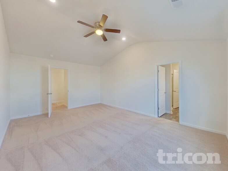 Building Photo - 6015 Mason Tucker Dr