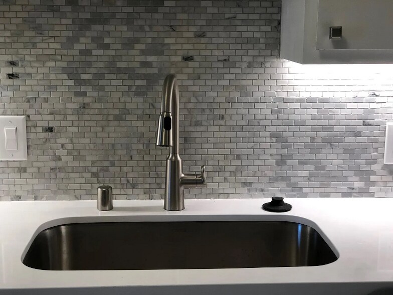 Building Photo - 5717 Smoke Ranch Rd