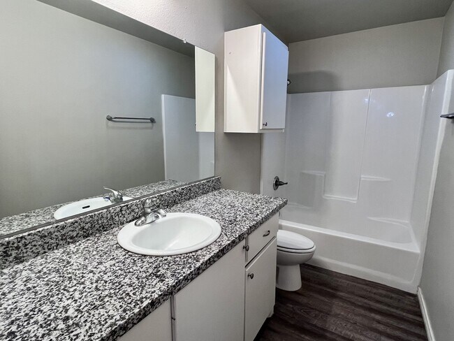 Building Photo - 3450 Itasca St