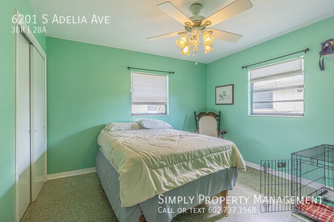 Building Photo - 6201 S Adelia Ave