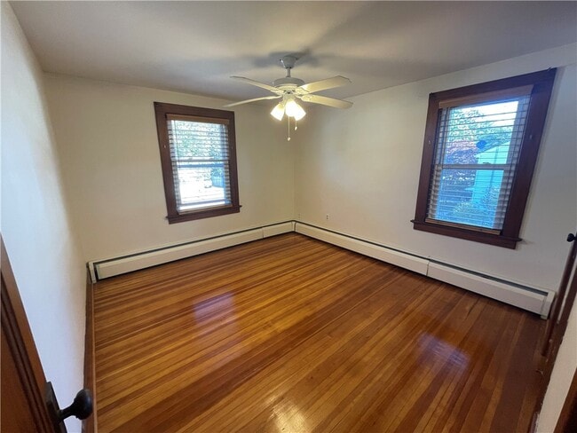 Building Photo - 77 Aragon Ave