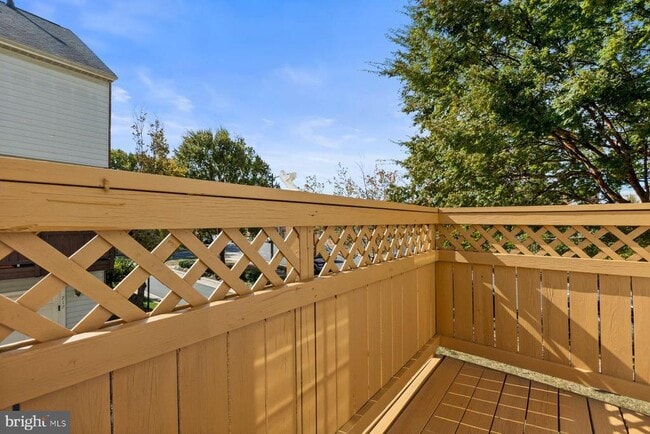 Building Photo - 726 Catts Tavern Dr