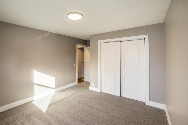 Building Photo - 12713 Ridgeview Cir