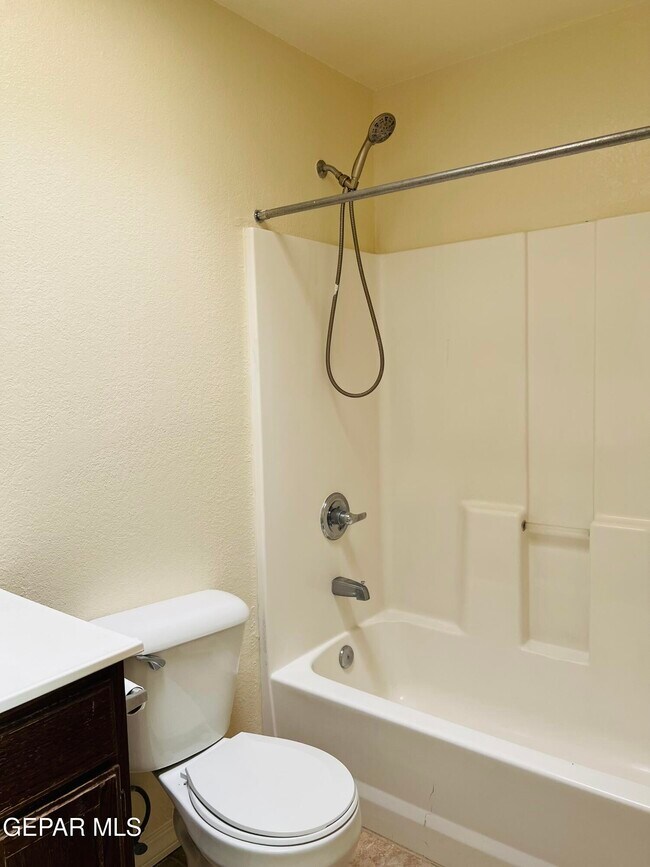 Building Photo - 14424 Jacinto Ramos Ave