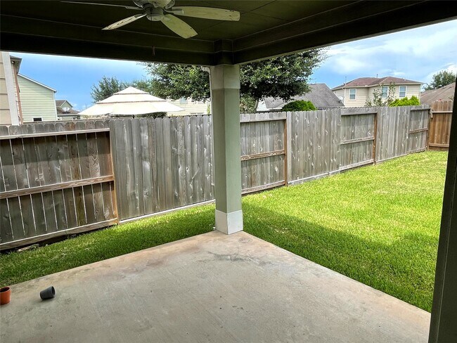 Building Photo - 29618 Evergreen Hills Dr