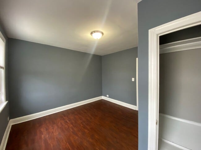 Building Photo - 3444 W Caton Ave