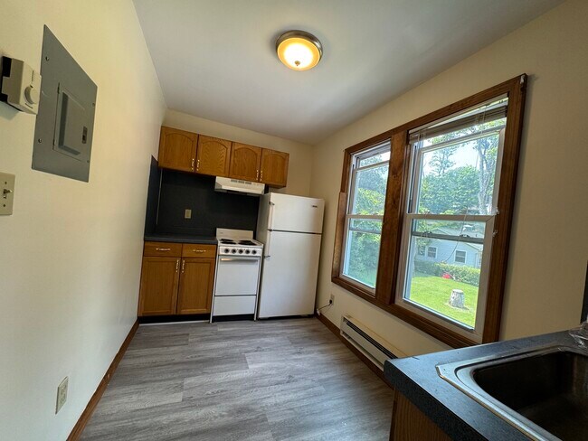 Unit 2S kitchen - 9R Lake Dr