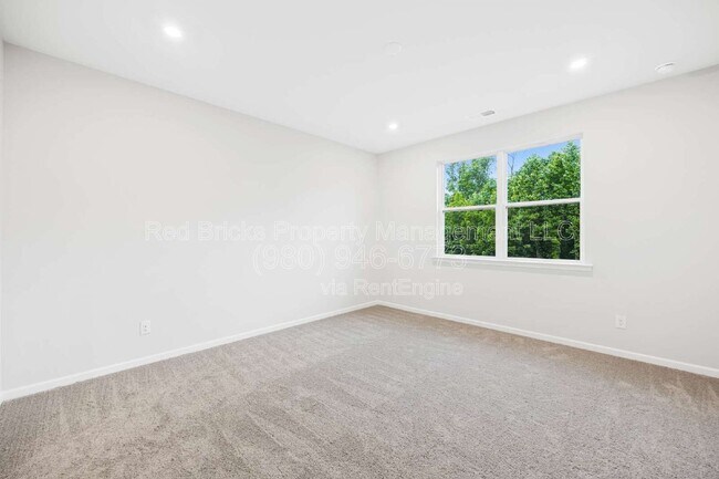 Building Photo - 412 Wild Dove Ct