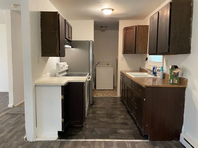 Building Photo - 3 BED, 2 BATH HOME LOCATED IN COUNTRY!