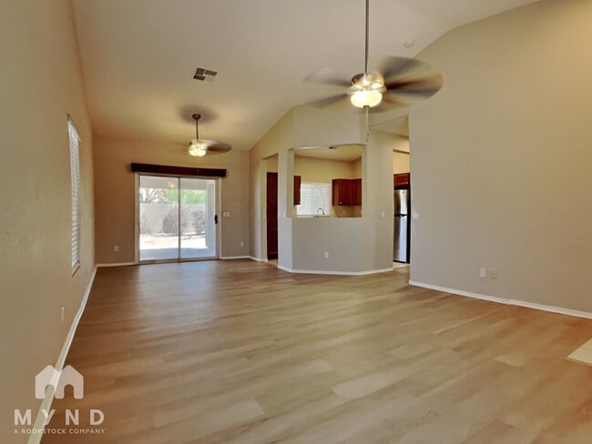 Building Photo - 17217 N Larkspur Ln