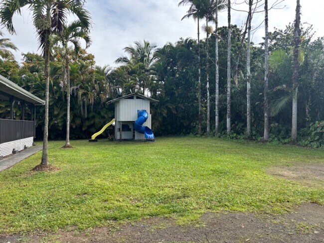 Building Photo - Gorgeous Four Bedroom / Two Bathroom On Usable Acreage