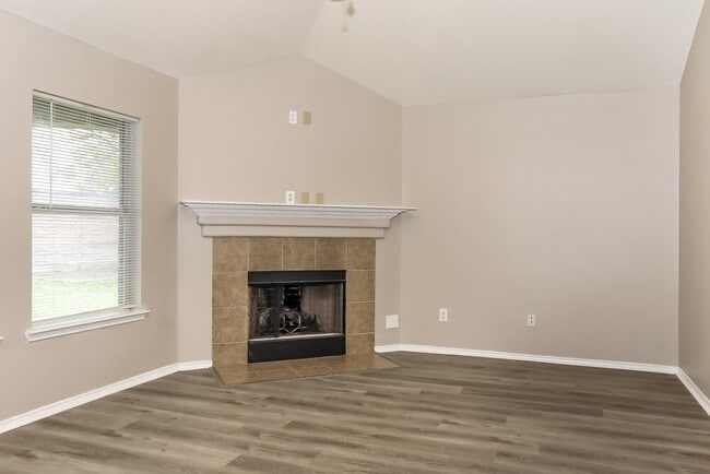 Building Photo - 7407 Blossommist Ln