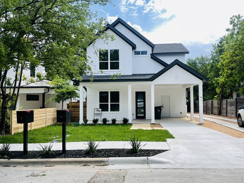 Front home - 413 W Odell St
