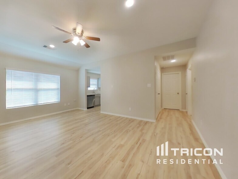 Building Photo - 17588 Rosewood Manor Ln