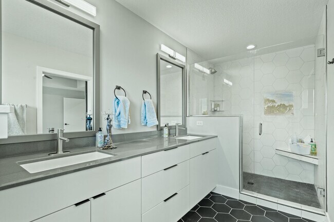 Building Photo - 540 Angels Rst Wy