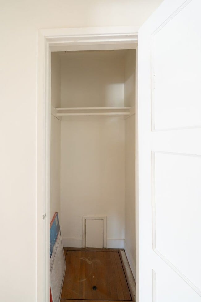 Building Photo - Beautiful 3 Bedroom/ 2 Bath Home $3,595/ Mo.