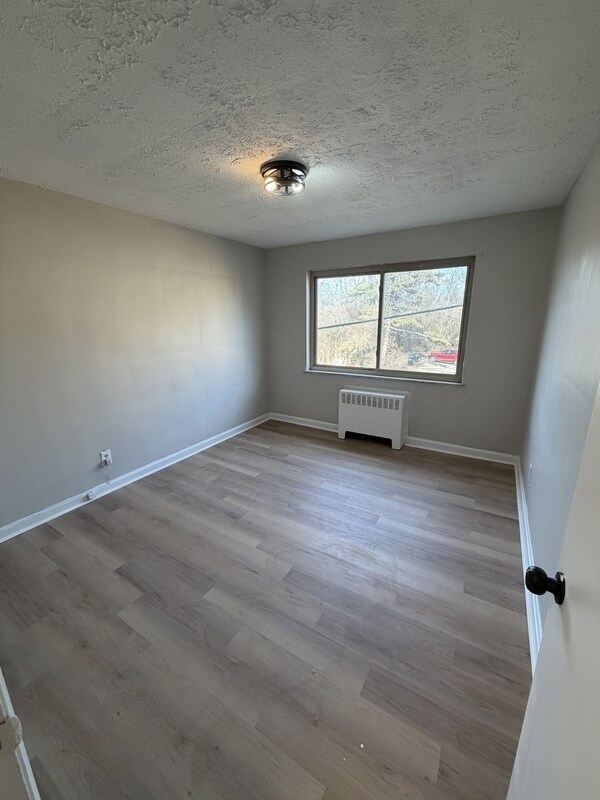 Building Photo - 7139 Eastlawn Dr