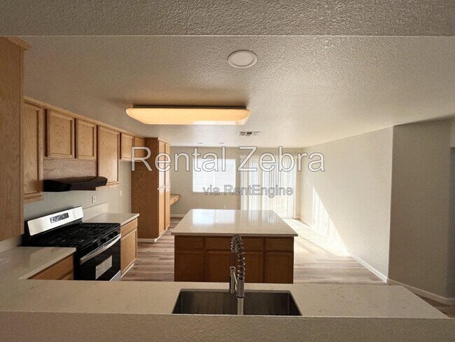 Building Photo - 1386 Dynes St