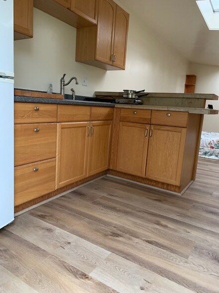 Building Photo - 20840 Elfin Forest Rd