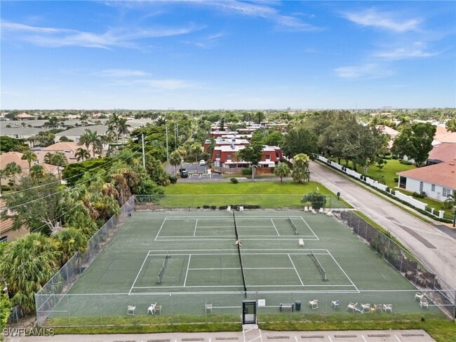 Building Photo - 14750 Laguna Dr