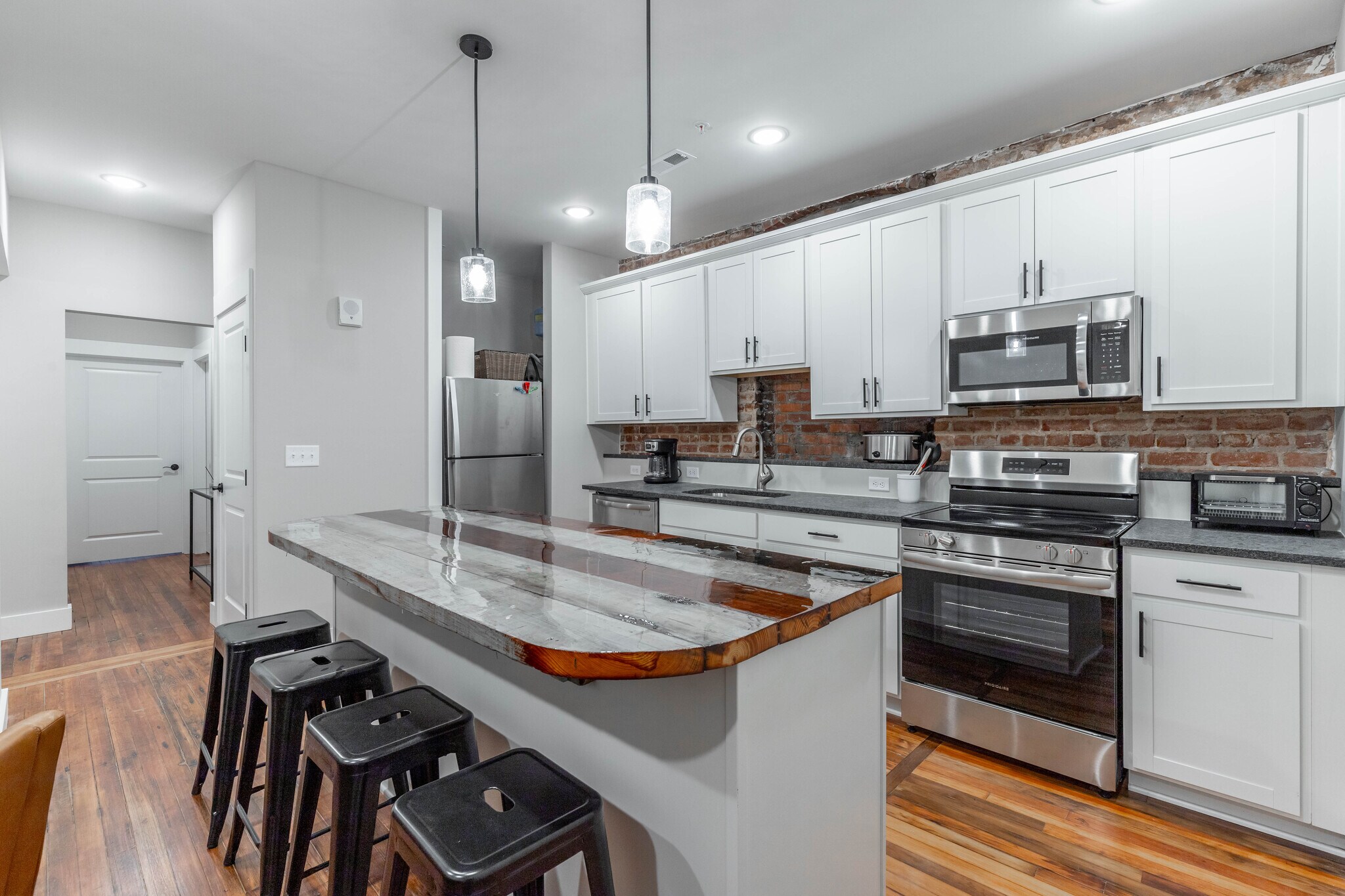 Building Photo - 1108 McCallie Ave