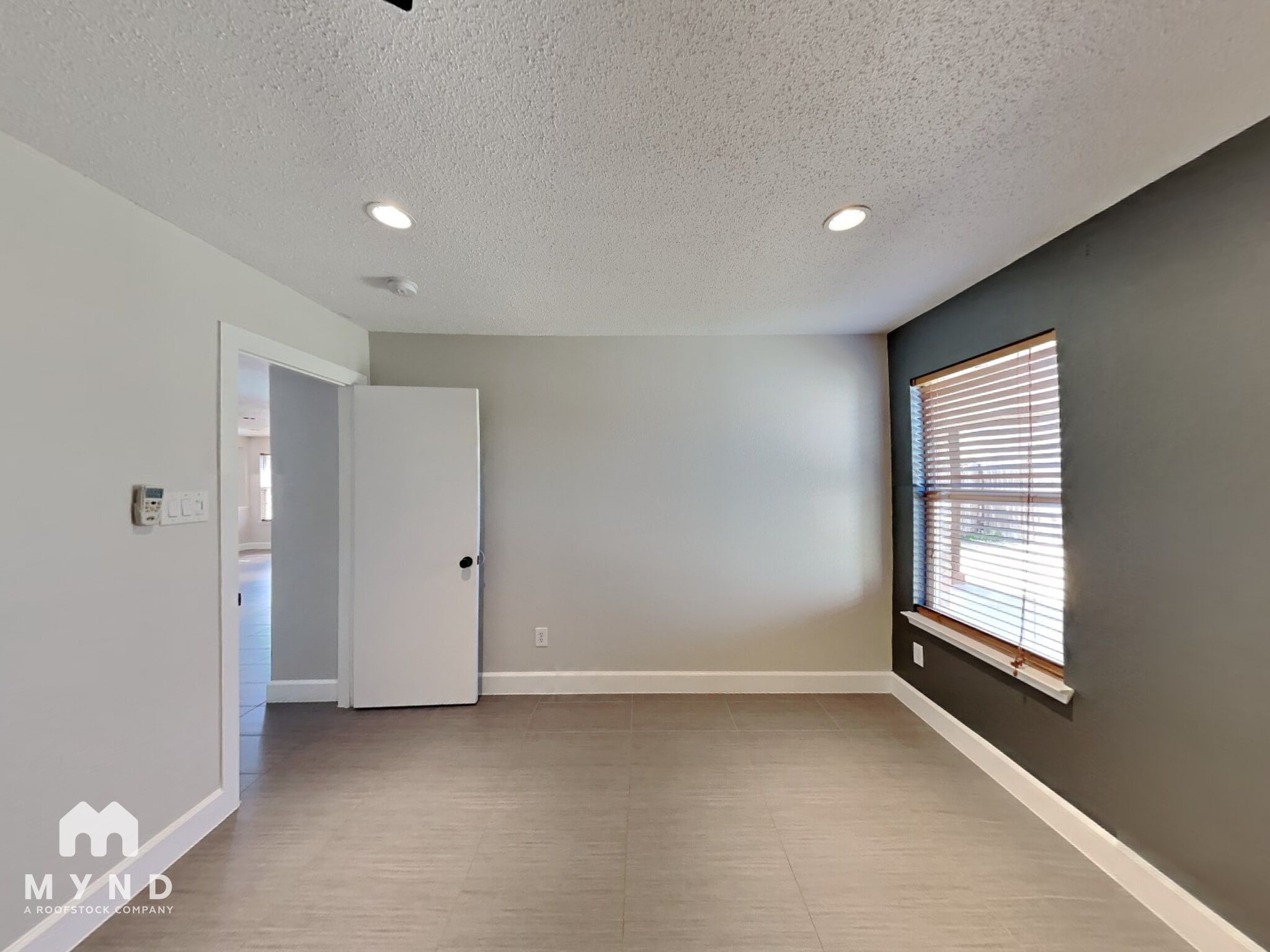 Building Photo - 5455 San Patricio Dr