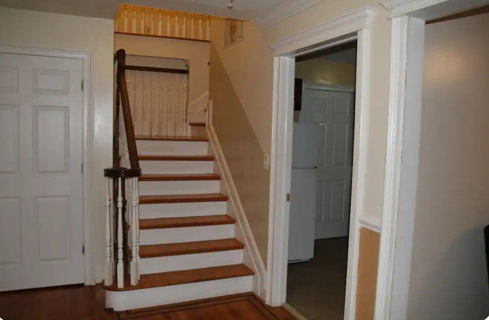 Building Photo - 189 Newport Rd