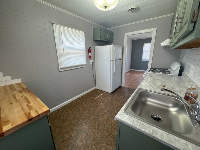 Building Photo - 3 bedroom house in Paducah