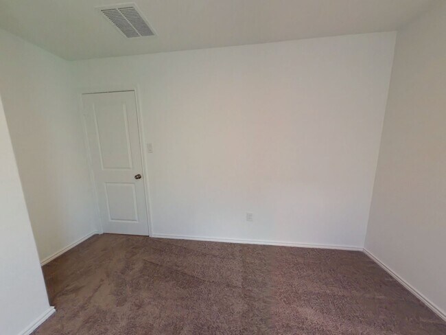 Building Photo - 4/2 Home near Potranco and 211