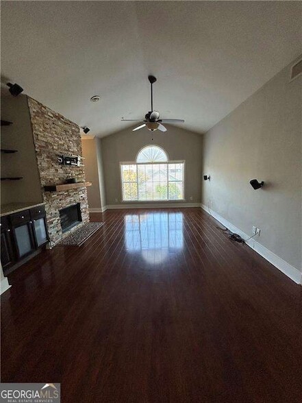 Building Photo - 104 Vinings Forest Cir SE