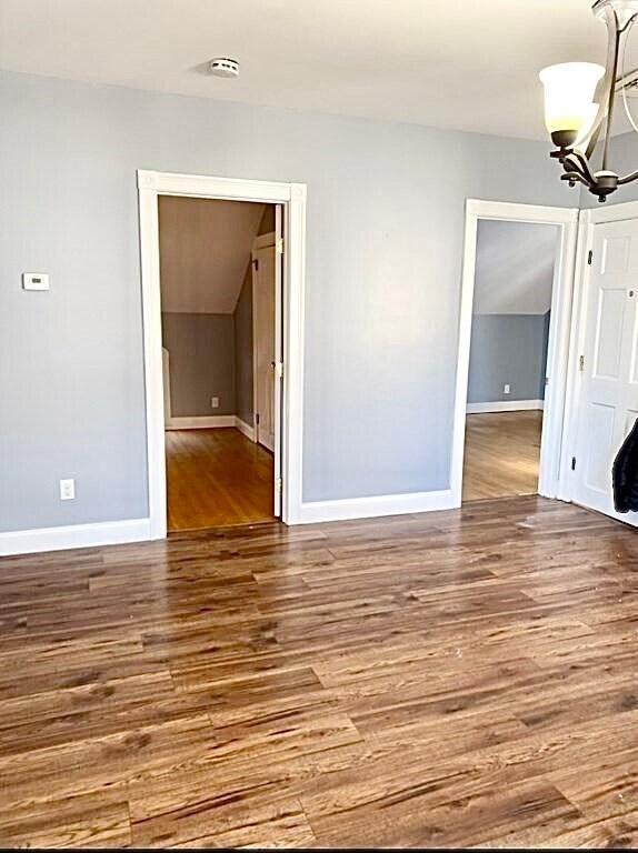 Building Photo - 21 Hart St