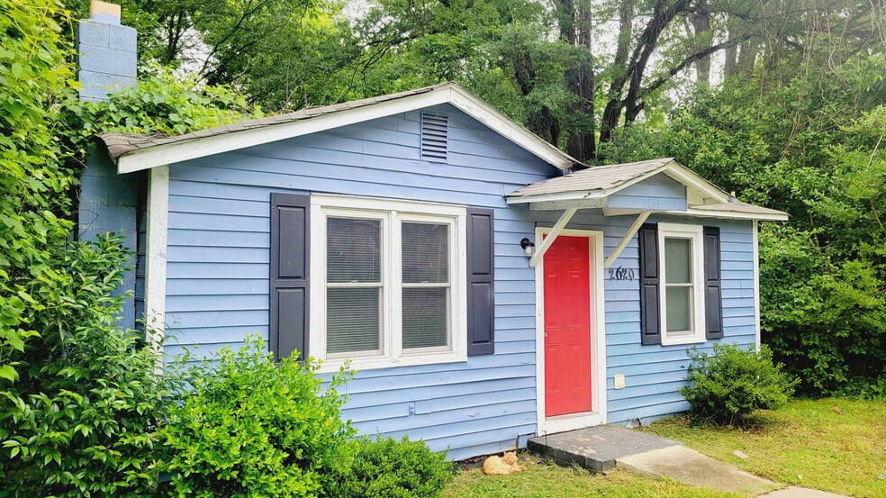 Primary Photo - Room in House on Celia Ave