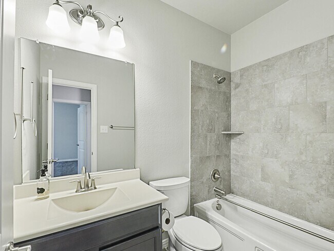 2nd bathroom, shower and single Vanity. - 836 Caliente Pass