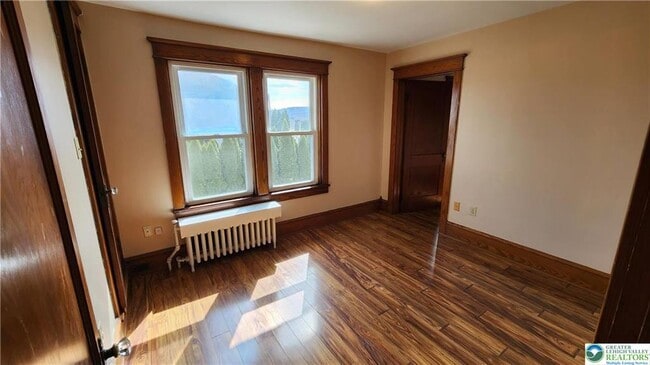 Building Photo - 4631 Lehigh Dr