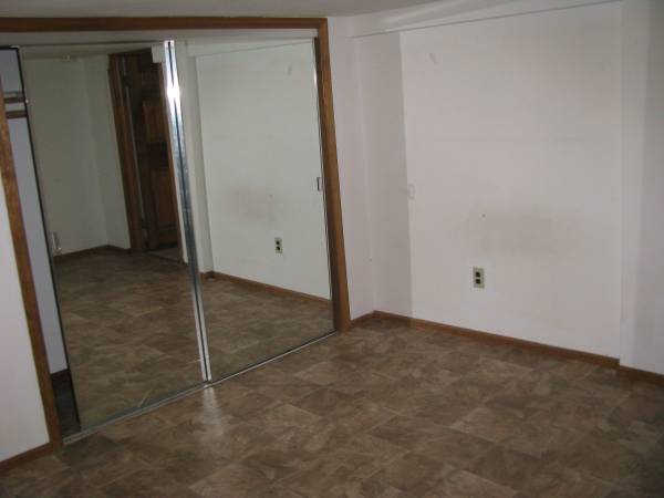 2nd Basement Bedroom - 73 Sherman St