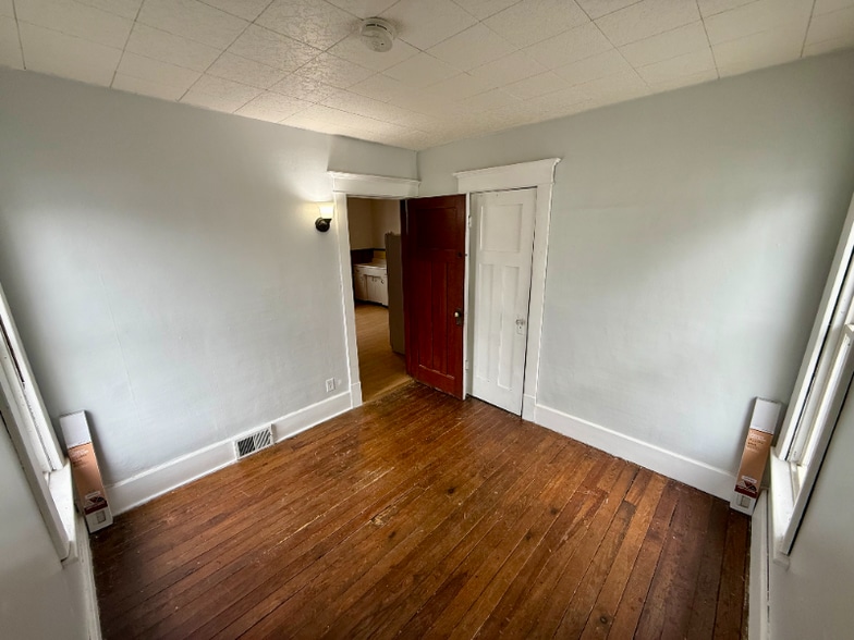 Building Photo - 46 Roanoke Pkwy