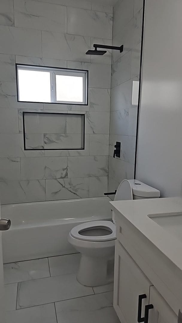 Building Photo - 947 W Magnolia St