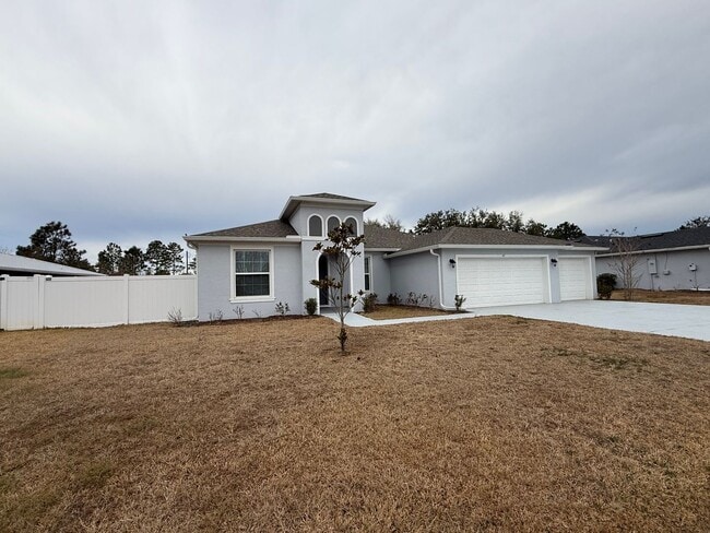 Building Photo - Beautiful 4 bedroom 2 bathroom home