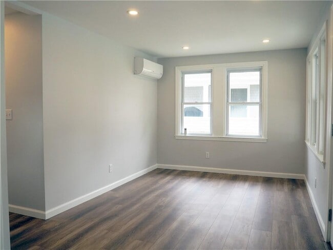 Building Photo - 74 Blanding Ave