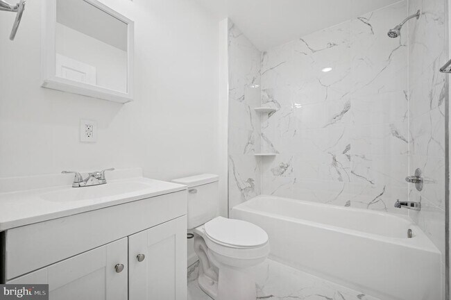 Building Photo - 2928 N 27th St