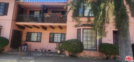Building Photo - 3302 W 48th St