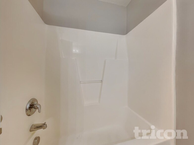 Building Photo - 172 Muirfield Ridge Dr