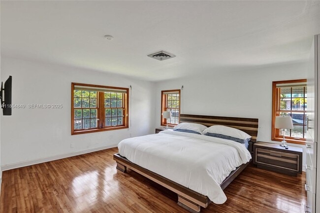 Building Photo - 609 Isle of Palms Dr