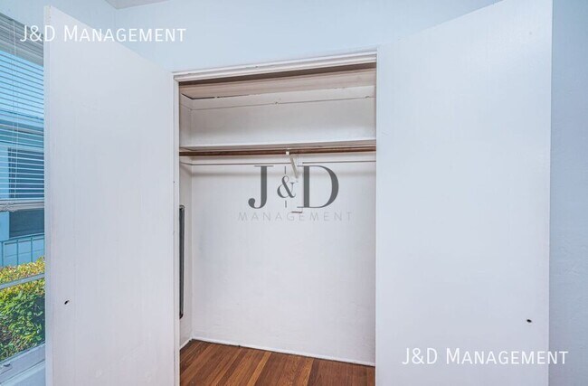 Building Photo - 4376 1/2 LOUISIANA STREET-4376 1/2