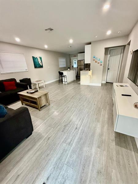 Building Photo - 827 SW 29th St